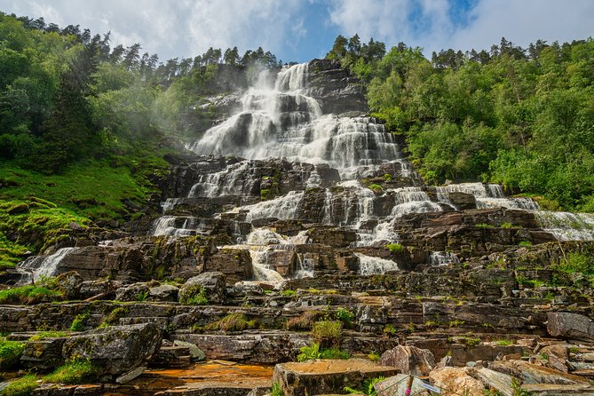 2-Day Round Trip from Bergen: THE GRAND SOGNEFJORD – fjords, waterfalls, glacier - Day two: Urnes, Solvorn, and the road to Nigardsbreen