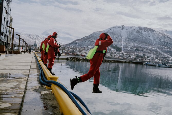 2 Hours Urban Arctic Floating Activity in the Harbours of Tromsø - Who should book this experience?