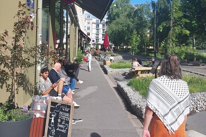 3 Hours Walking Tour for Great Food in Oslo - Starting at Hønse-Lovisas house