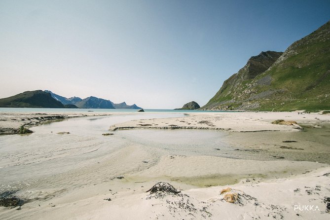 5 Highlights Of Lofoten From Svolvær - Haukland Beach: white sand and very cold water