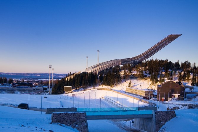 8 hours Full-Day Exclusive Oslo Tailormade Guided Limo Tour - Akerselva and Honse-Lovisas Hus
