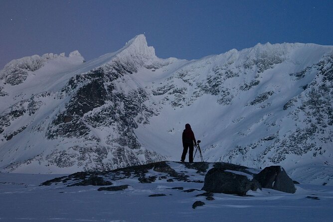 Adults Only Aurora Hunt with Wandering Owl - Kilpisjärvi: a longer border option