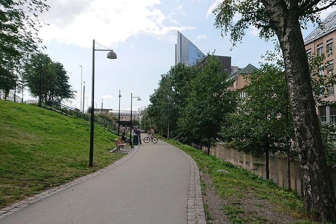Akerselva River Meander: A Self-Guided Audio Tour - Starting beside Vaterland Bridge