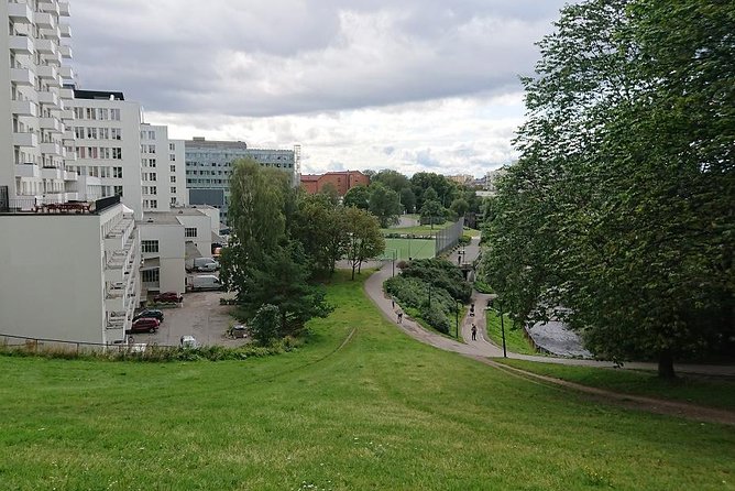 Akerselva River Meander: A Self-Guided Audio Tour - How VoiceMap changes the walk