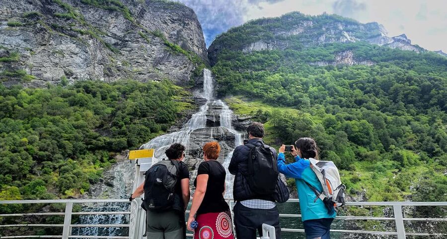 Ålesund to Geiranger Fjord Boat Tour with Return Bus Tour - Why This Route Works So Well