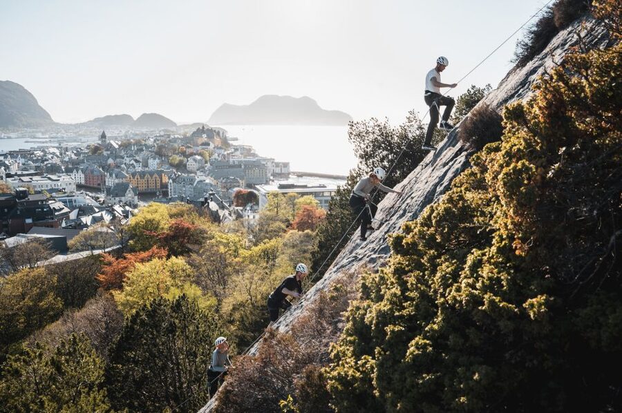 Ålesund: Via Ferrata tour - A via ferrata that starts in the heart of Ålesund