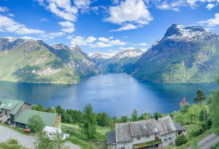All About the Fjords, in one tour by boat & bus from Ålesund - Key points at a glance