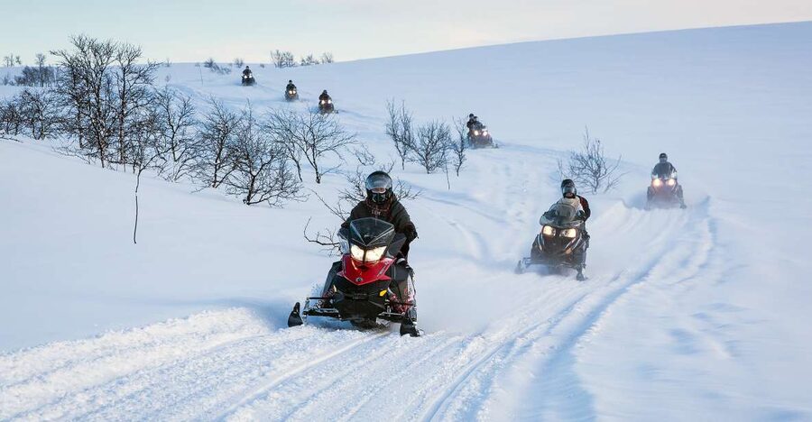 Alta: Guided Snowmobile Safari on Finnmarksvidda With Snacks - Reaching the plateau from Alta