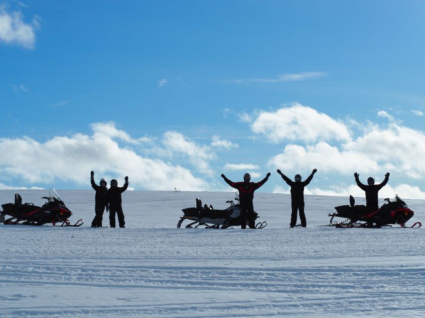 Alta: Guided Snowmobile Safari on Finnmarksvidda With Snacks - Why the small-group setup matters