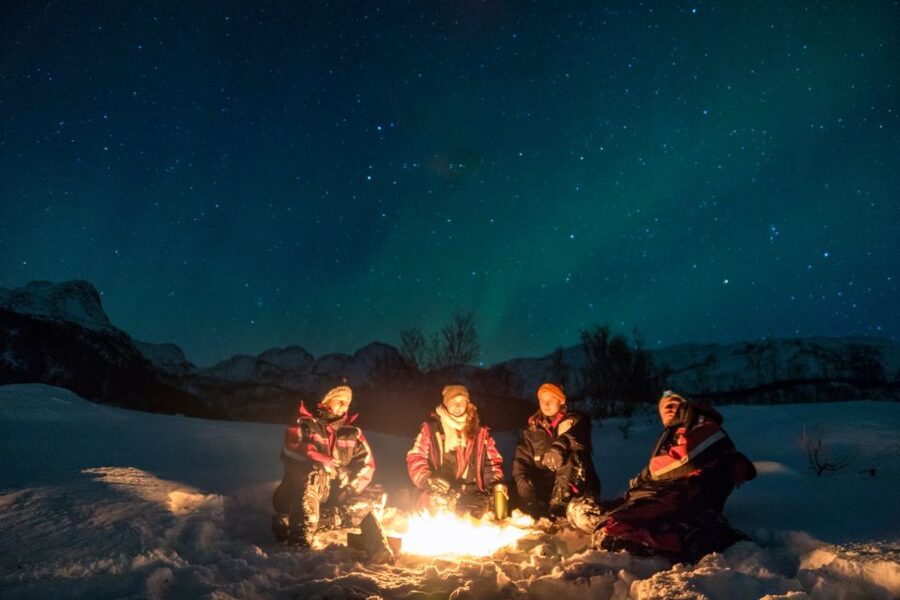 Alta: Small-Group Guided Northern Lights Tour - Photography: good help, realistic expectations