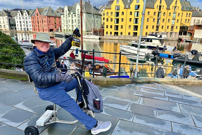 Amazing city walk in Ålesund - Norwegian life beyond the façades