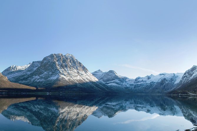 Arctic Fjords Road Trip - Grotfjord and the campfire lunch