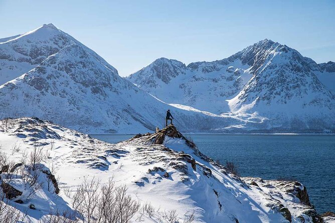 Arctic Landscapes Hiking, Sightseeing & Snowshoeing Private Tour - Why the supplied winter gear matters