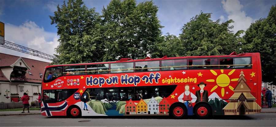 Bergen: 24-Hour Hop-On Hop-Off Bus Ticket - Bergen Aquarium and Mount Fløyen Funicular Station