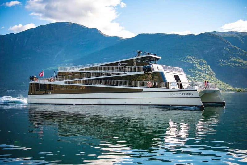 Bergen: Flam Railway, Stegastein and Fjord Cruise Day Tour - Voss begins the mountain scenery