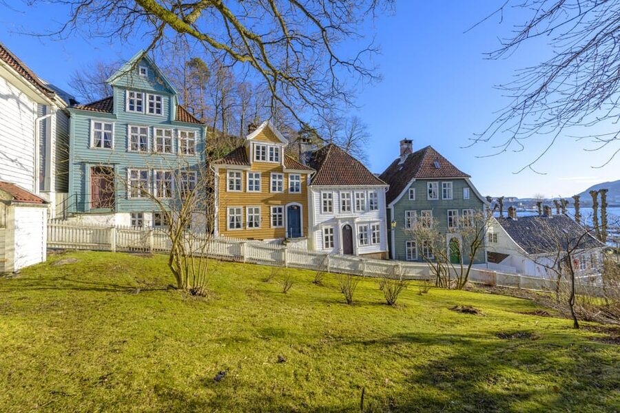Bergen: Guided Car Tour with Old Bergen Museum & Fantoft … - What the four-hour schedule really gives you