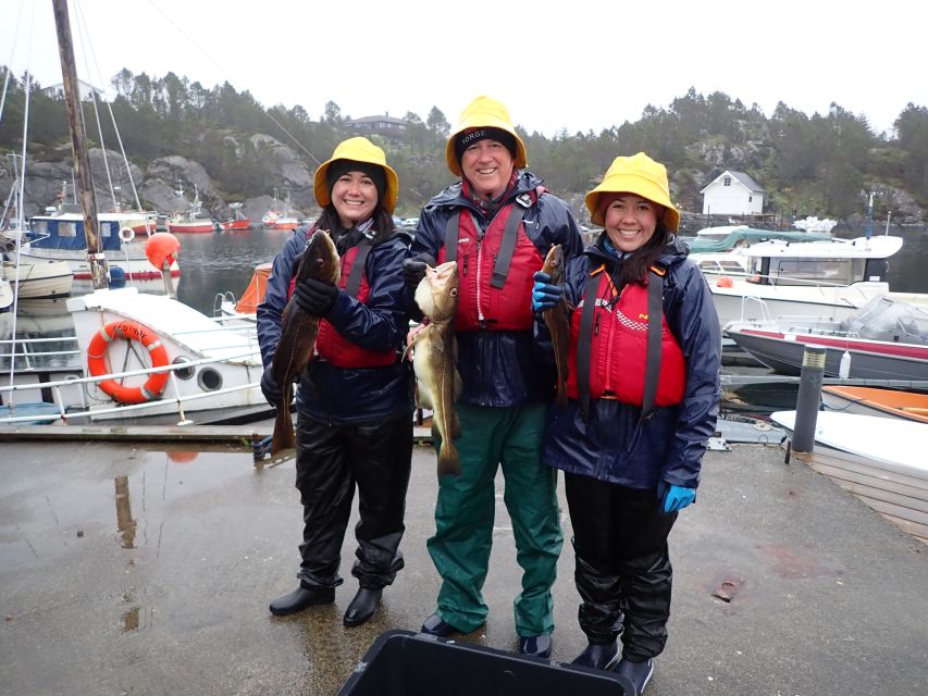 Bergen: Guided Fishing Tour with Outdoor Cooking - Fishing for cod, mackerel, crab, and more