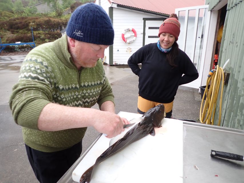 Bergen: Guided Fishing Tour with Outdoor Cooking - What the scenery adds to the five-hour outing