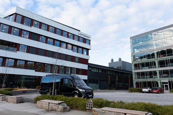 Bergen: Guided Tour by Minibus with Local Guide & Photostops - Torgallmenningen, the Cathedral, and Nygårdsparken