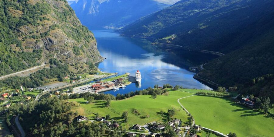 Bergen: Hardangerfjord, Voss Gondola & 3 Great Waterfalls - Why this day trip packs in so much of Hardanger