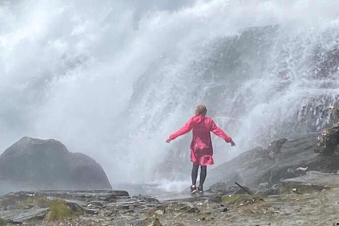 Bergen in a day, Guided tour: Old Town, Waterfalls & Waffles - Steinsdalsfossen brings the best hands-on moment