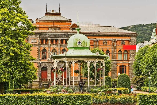 Bergen in Your Pocket: Landmarks and Lore Audio Tour - Key points about the Bergen audio walk