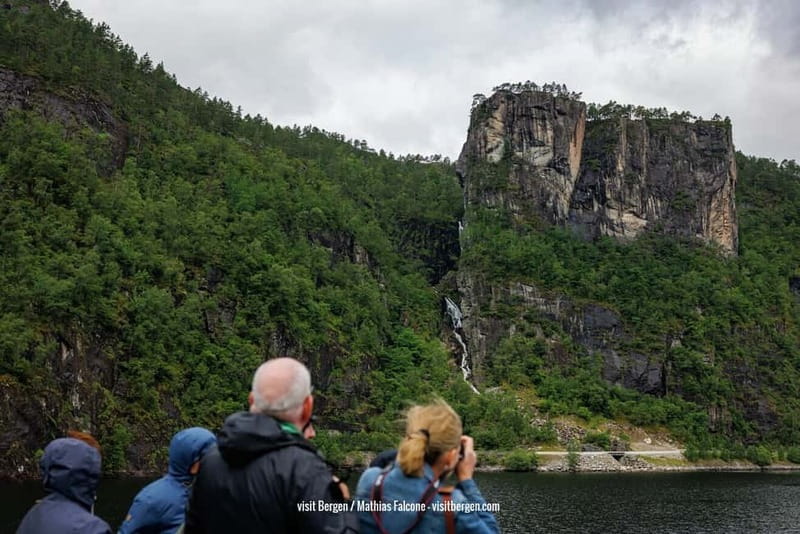 Bergen: Mostraumen Fjord & Waterfall Cruise - What the boat is like for a half-day outing