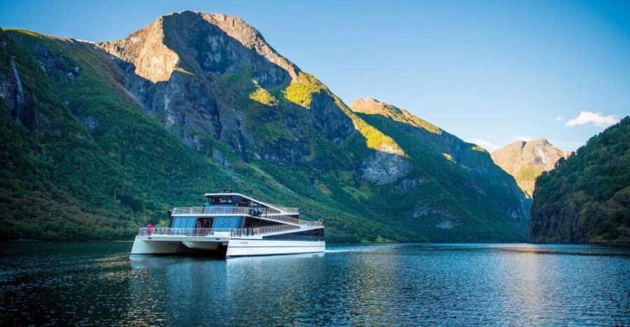 Bergen: Nærøyfjord Cruise and Flåm Railway Ride to Oslo - Why this Bergen to Flåm journey is unusual