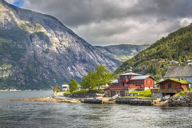 Bergen : Private Waterfalls and Wonders Tour in Norway - Steinsdalsfossen lets you walk behind the water