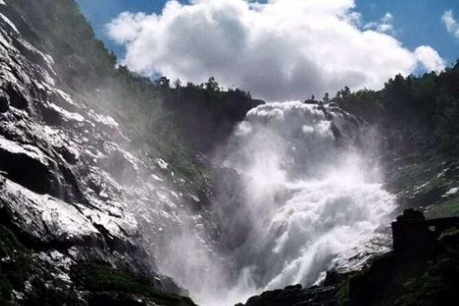 Bergen to Flam "The King of Fjords" One-Way or Round-Trip Cruise Ticket - The most important issue: your voucher