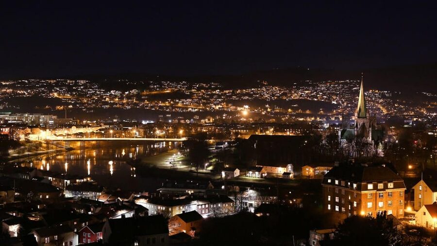 Best of Trondheim: Private Walking Tour with a Local - Who should book this Trondheim experience