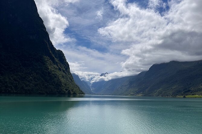 Briksdal Glacier and Loen Skylift day Excursion - What makes Briksdalbreen worth your time