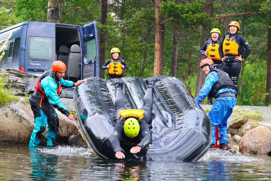Dagali: Family Rafting Adventure - Guides, commands, and confidence on the water