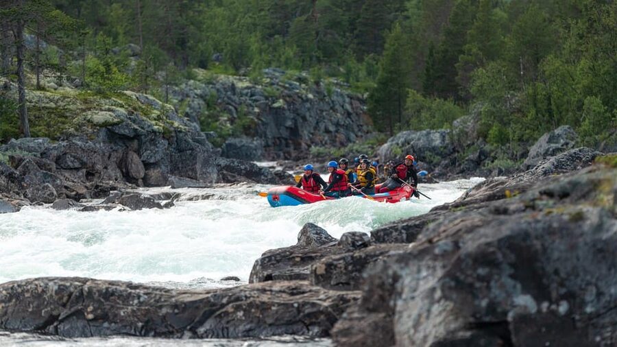 Dagali/Geilo: White Water Rafting Adventure - level 2 - Returning to the base for coffee and photos
