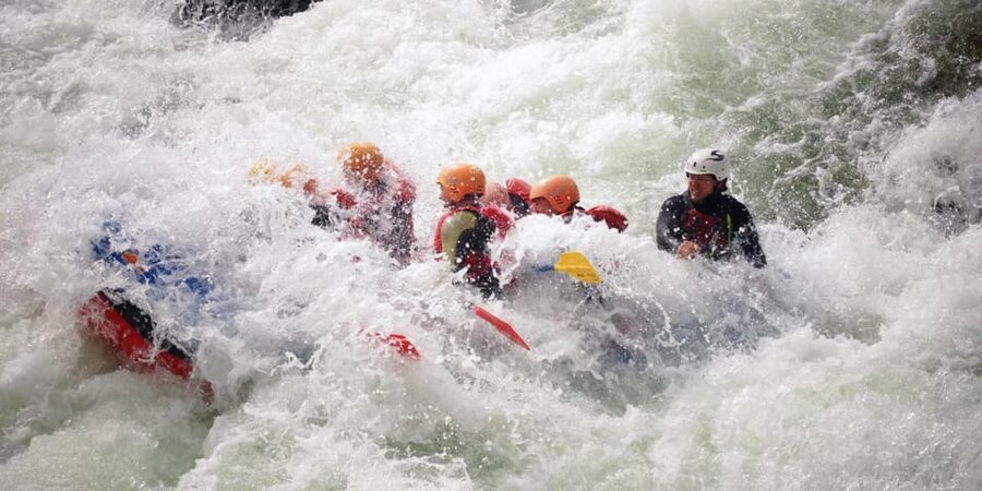 Dagali/Geilo: Wild Viking white water rafting - level 3 - Meeting the Serious FUN team near Dagali