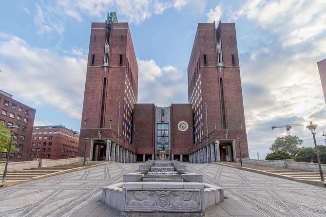 Discover Oslo on foot - The Opera House rooftop in Bjørvika