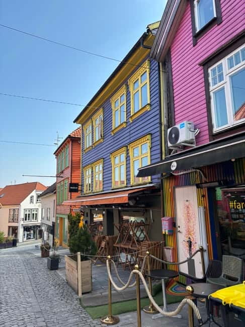 Discover Private+ Stavanger Guided City Tour - Languages, access, and group size