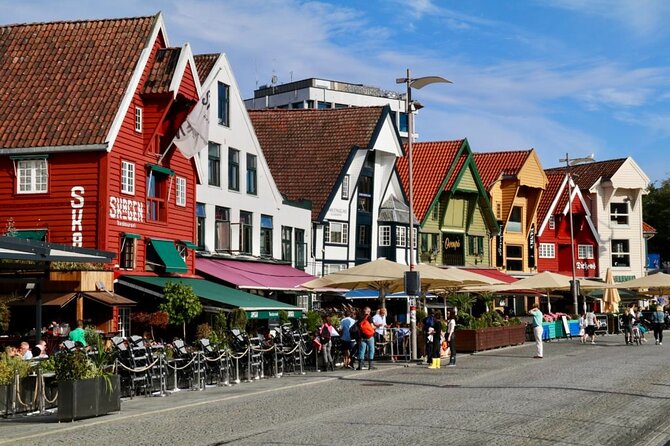 Discover Sensational Stavanger: Self-Guided Audio Tour - Stavanger Cathedral and centuries of change