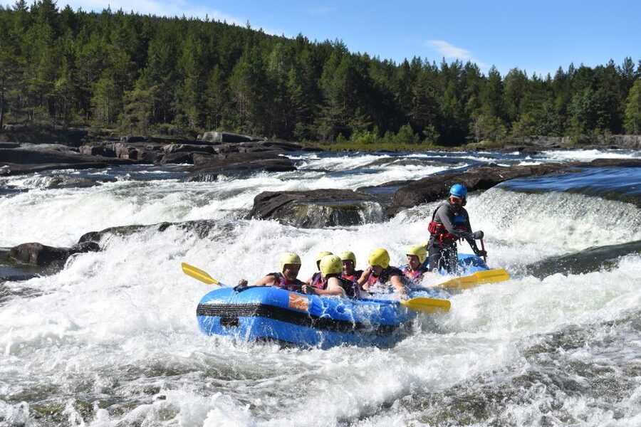Evje: White Water Rafting Trip on Norway's Warmest Rivers - Inspecting the biggest waterfall from shore