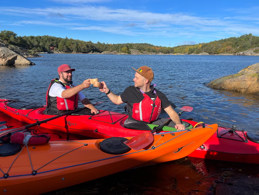 Færvik: Raet National Park Sea Kayaking Trip - What the guiding adds