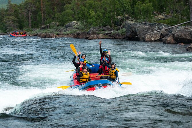 Family-Friendly Whitewater Rafting Experience - level 1 - A gentle start for first-time rafters