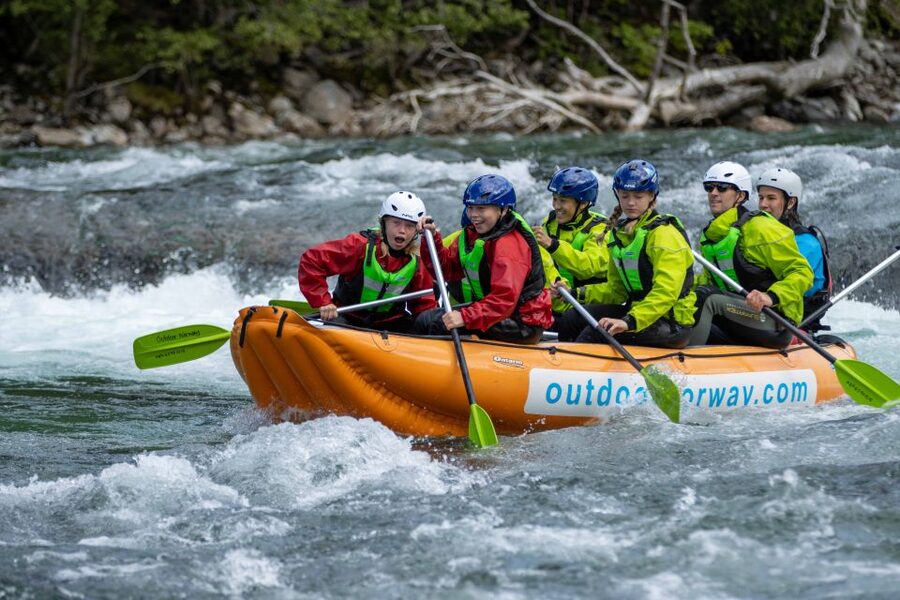 Family Rafting - Voss - Getting fitted for the Raundal River