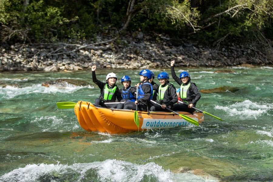Family Rafting - Voss - Grade I and II rapids, followed by calm pools
