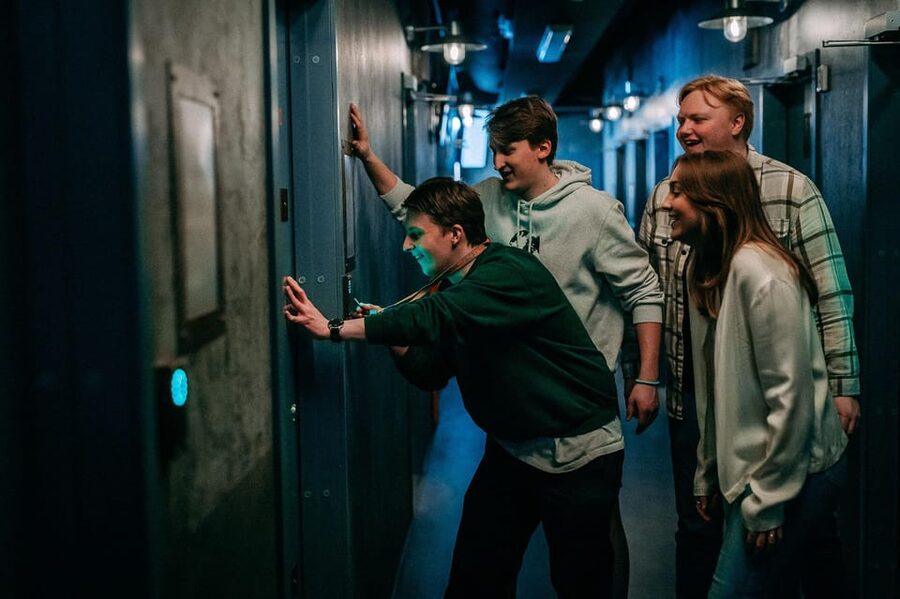 Fangene på Fortet Bergen: Prison Island Adventure Escapegame - A few practical ways to play smarter
