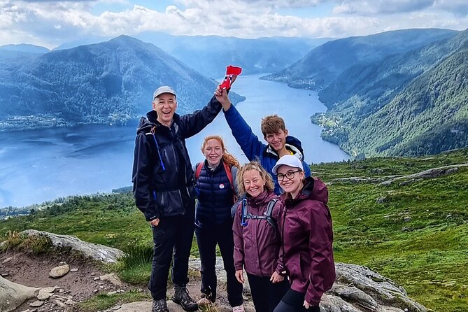 Fjord Hiking - Public tour - Timing, transport, and what to carry