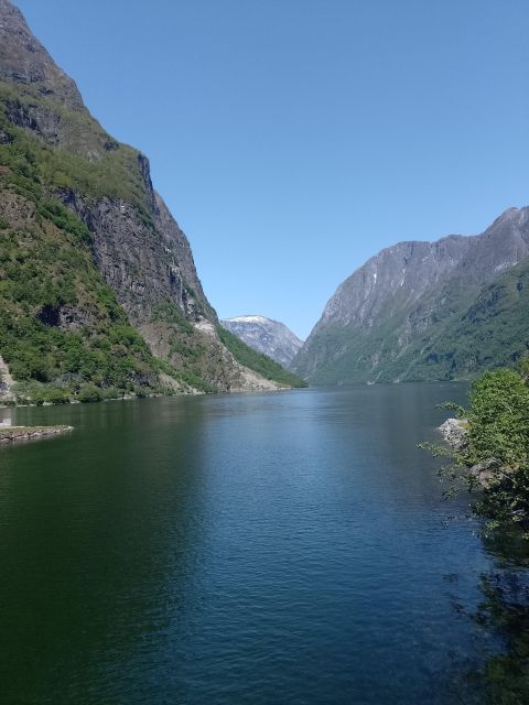 Flåm: Borgund Stave Church, Lærdal, and Stegastein Tour - Lærdal gives you a short valley pause