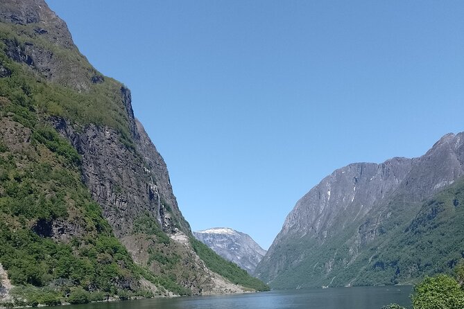 Flåm Tour: Borgund Stave Church, Lærdal & Stegastein - Lærdal gives you a brief village pause