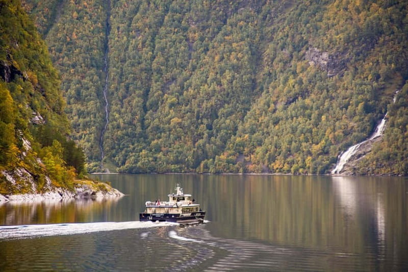 From Ålesund: Round Trip Fjord Cruise to Geirangerfjord - Booking details that matter