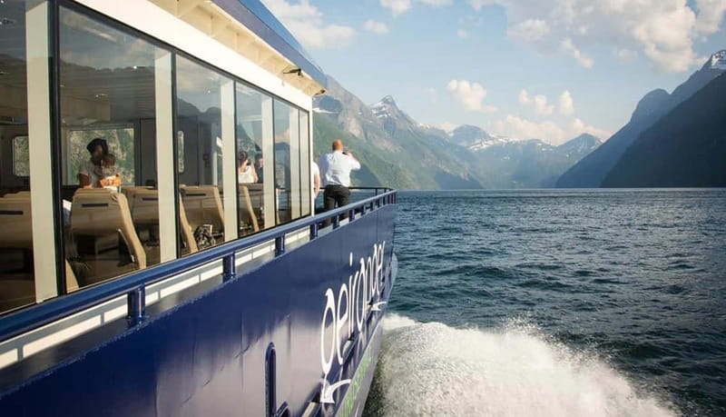 From Ålesund: Round Trip Fjord Cruise to Geirangerfjord - Boarding at Skansekaia in central Ålesund
