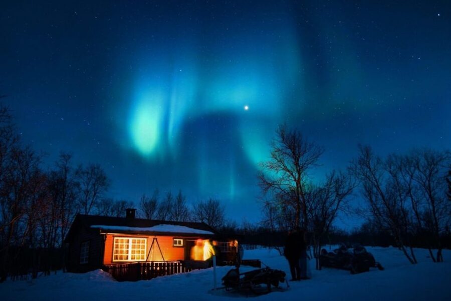 From Alta: Nighttime Northern Lights Spotting Tour - Starting in central Alta with a short Aurora lesson